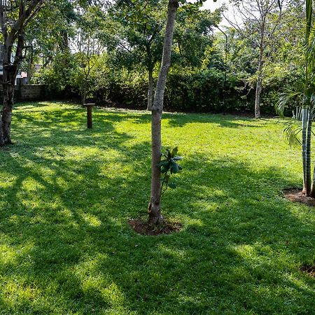 Harry'S Kisumu Oasis Aparthotel Bagian luar foto