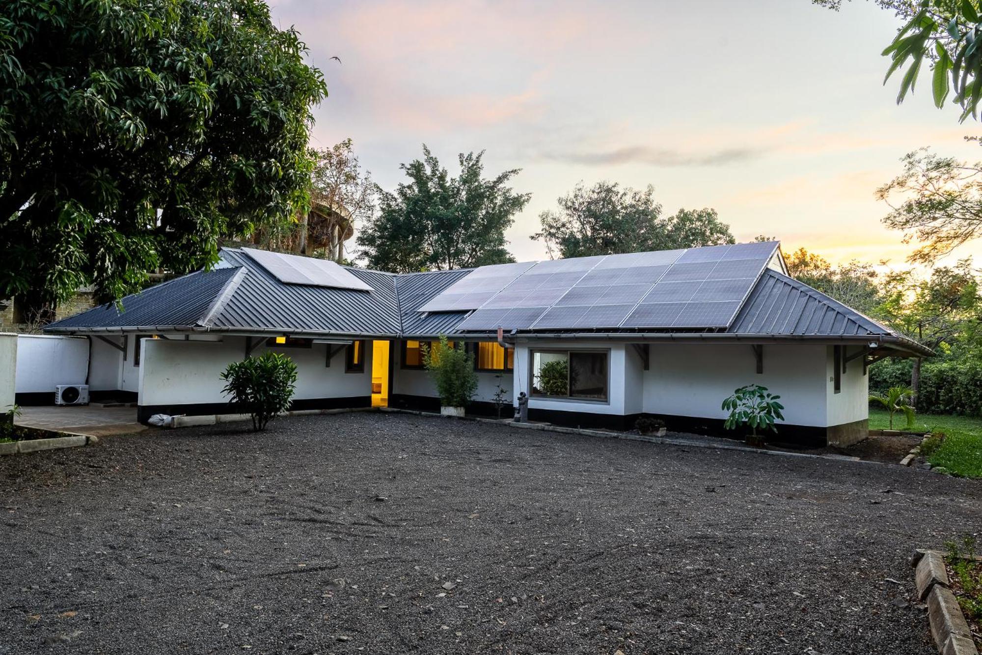 Harry'S Kisumu Oasis Aparthotel Bagian luar foto