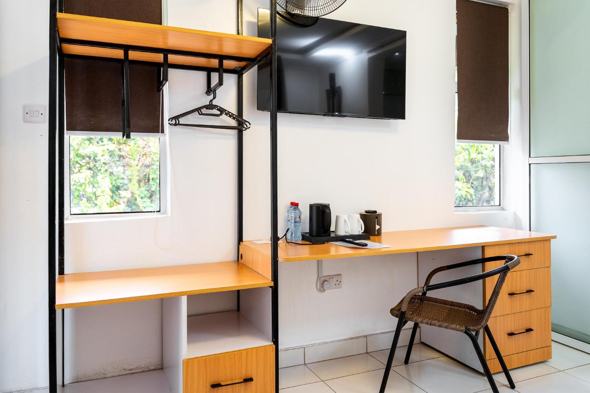 Harry'S Kisumu Oasis Aparthotel Bagian luar foto
