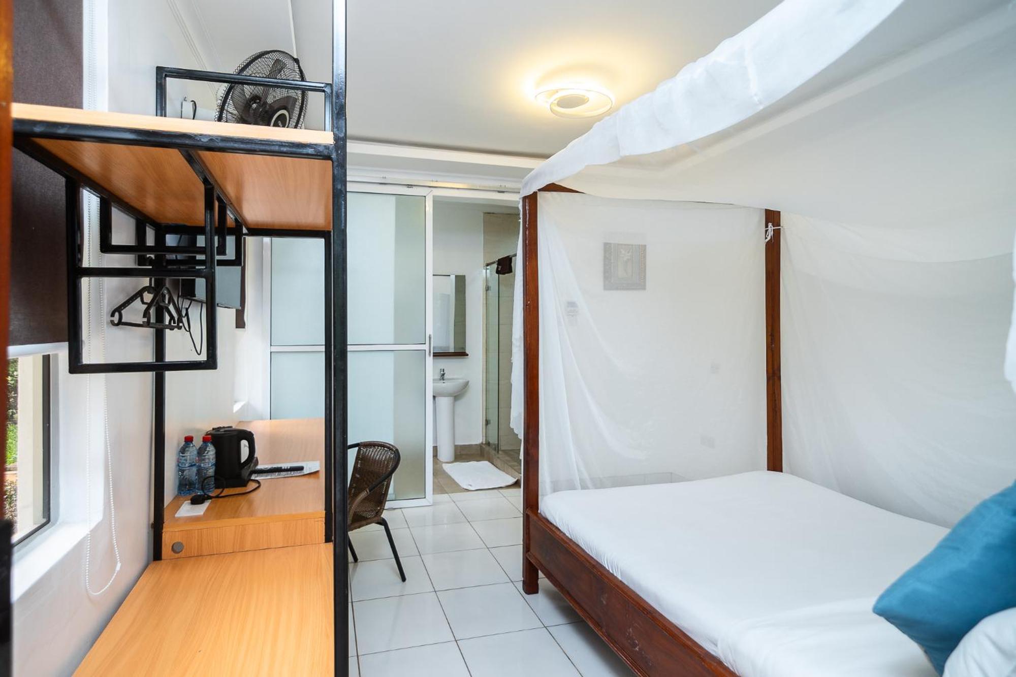 Harry'S Kisumu Oasis Aparthotel Bagian luar foto