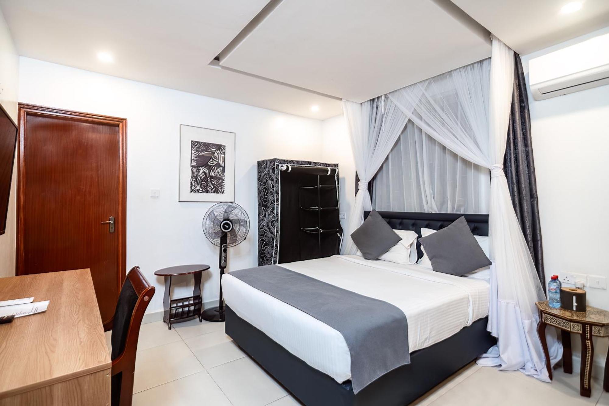 Harry'S Kisumu Oasis Aparthotel Bagian luar foto