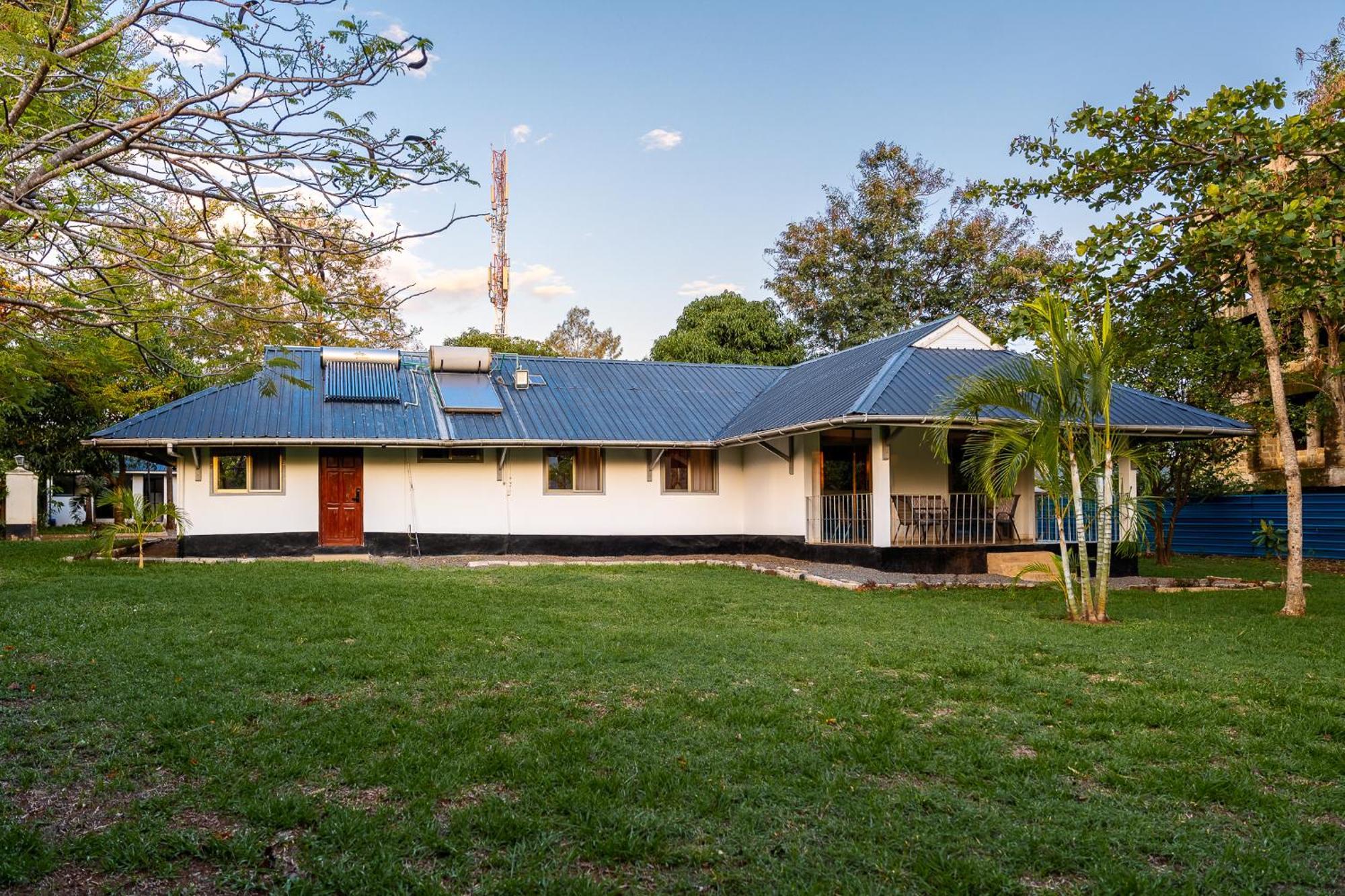 Harry'S Kisumu Oasis Aparthotel Bagian luar foto